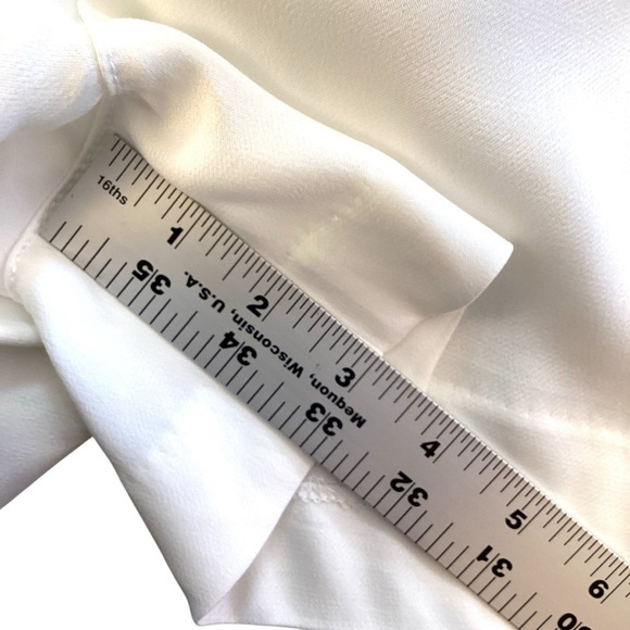 GAP Drapey High Rise Silky Dress Shorts, Snowflake Milk White Rayon Size 16 NWT - Picture 9 of 12